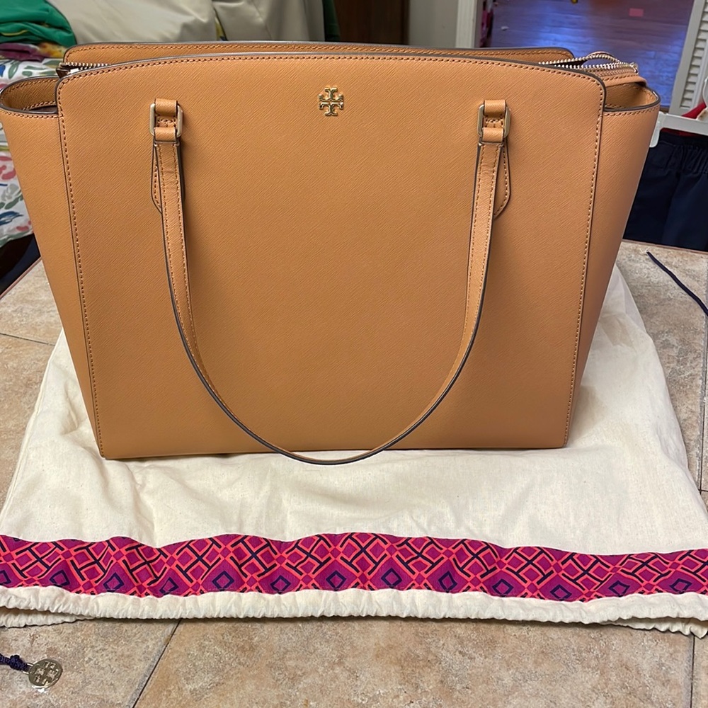 EUC Tory Burch Tan Tote
